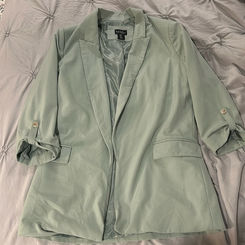Light green suit jacket / blazer